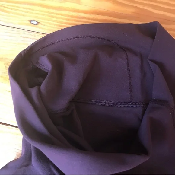 Lululemon Athletica Purple and Black Leggings, EUC, 6 - Picture 11 of 12